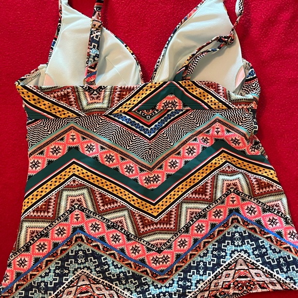 Womens small tankini top - Picture 2 of 4